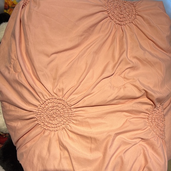Pink comforter - Picture 3 of 3